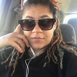 Meet your Posher, Cinnamon